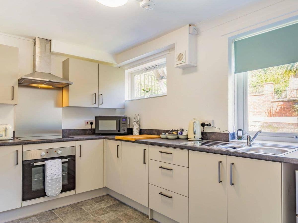 Lovely Magnolia Apartment- 1king And 4 Single * Torquay